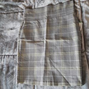 Plaid pencil skirt